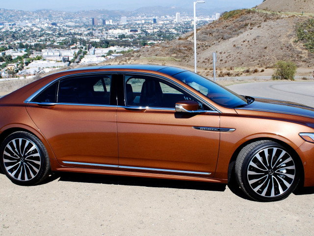 Lincoln Continental фото