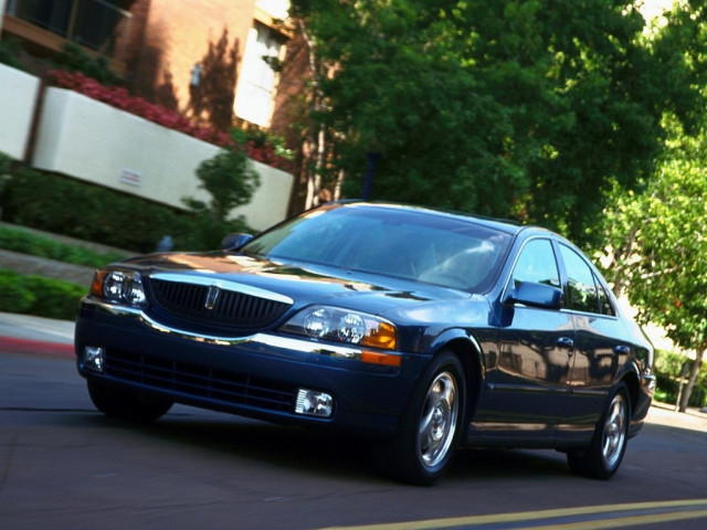 Lincoln LS фото