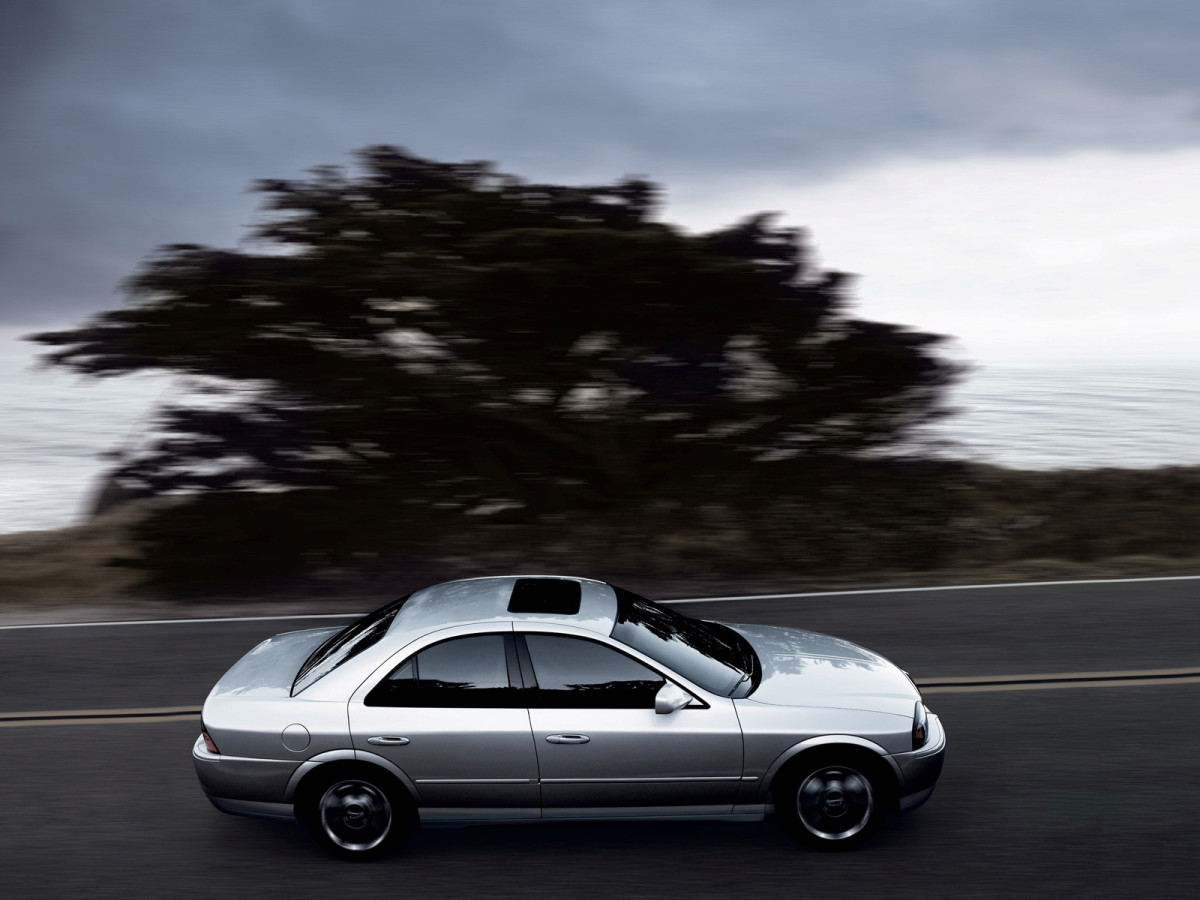 Lincoln LS фото 91276