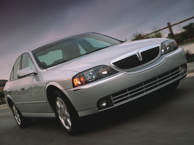 Lincoln LS фото