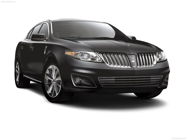 Lincoln MKS фото