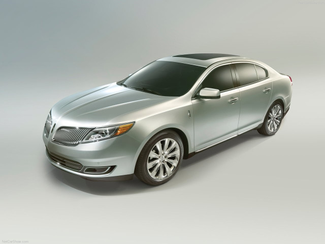 Lincoln MKS фото