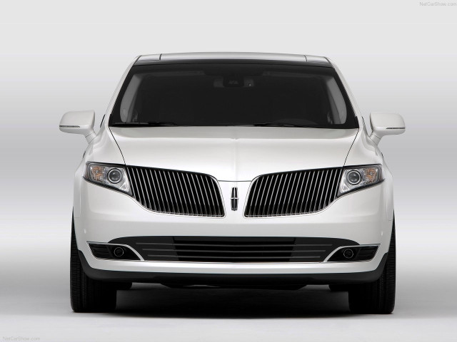 Lincoln MKT фото