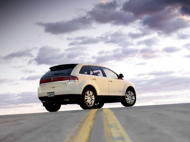 Lincoln MKX фото