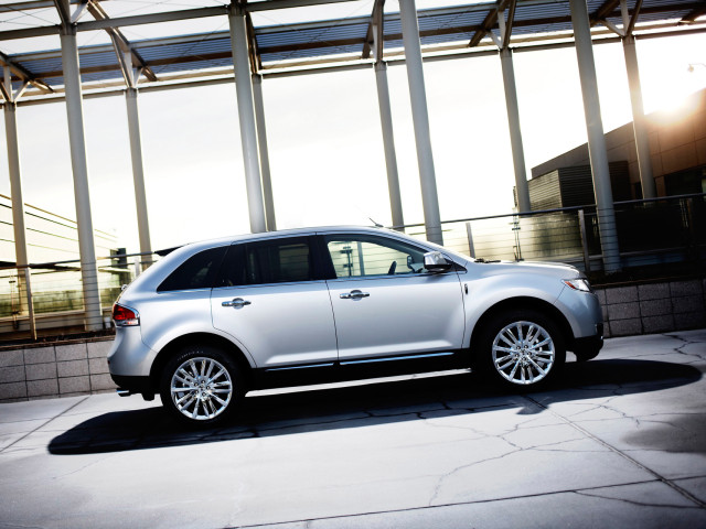 Lincoln MKX фото