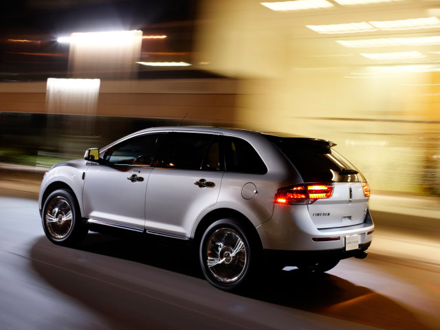 Lincoln MKX фото