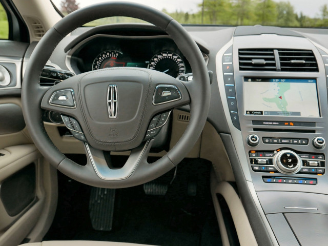 Lincoln MKZ фото