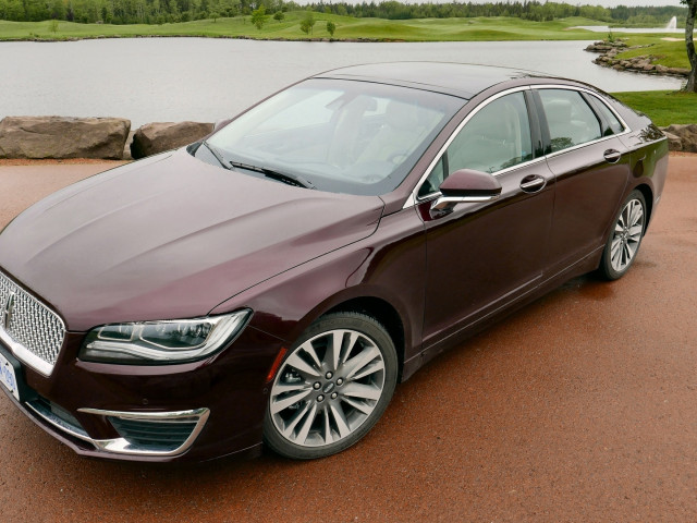 Lincoln MKZ фото