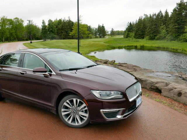 Lincoln MKZ фото