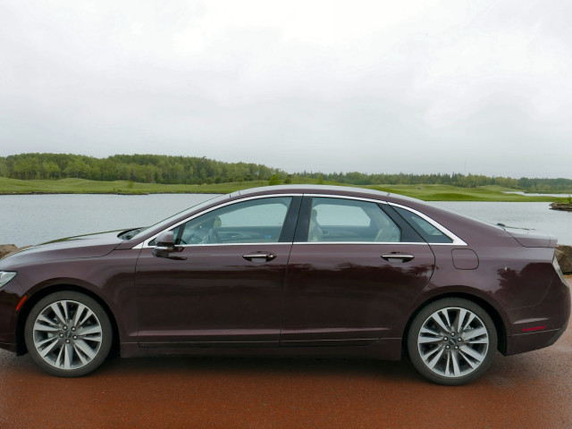 Lincoln MKZ фото