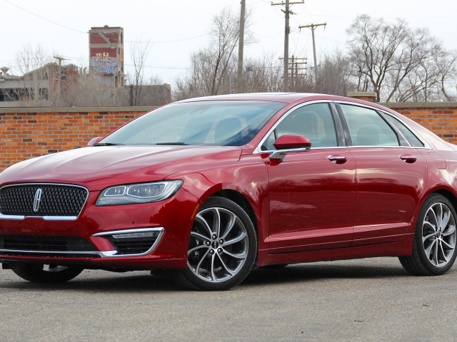 Lincoln MKZ фото