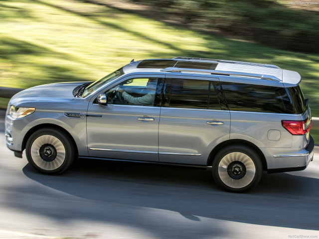 Lincoln Navigator фото