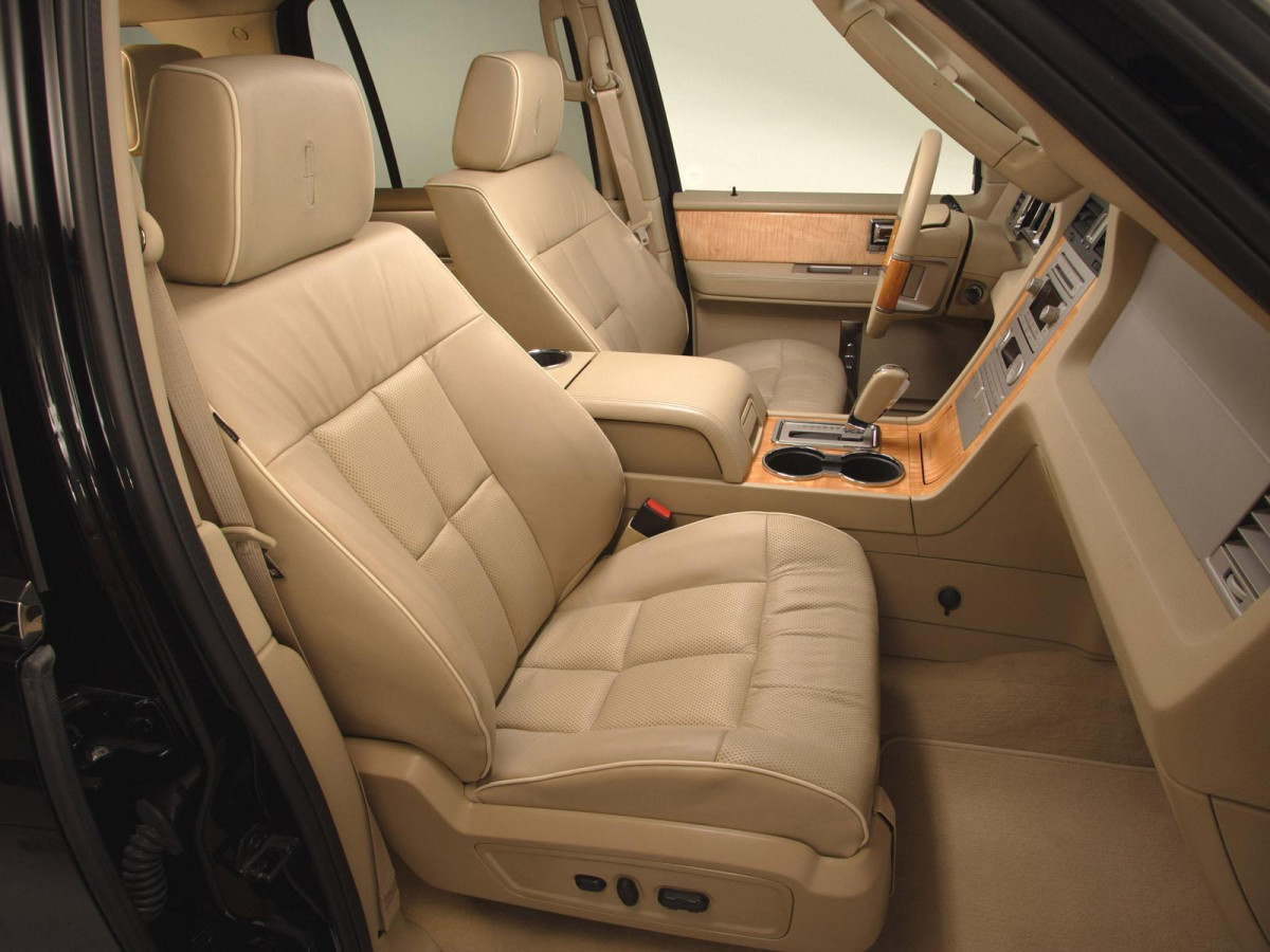 Lincoln Navigator III (U326) фото 32121