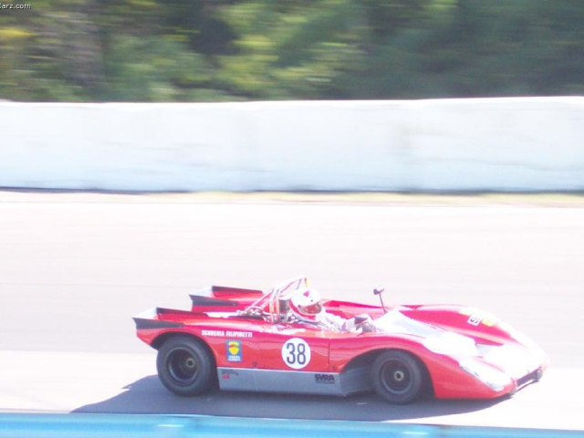 Lola T212 фото