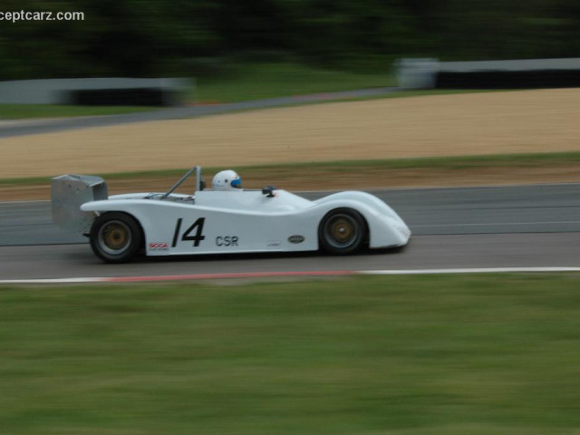 Lola T328 фото