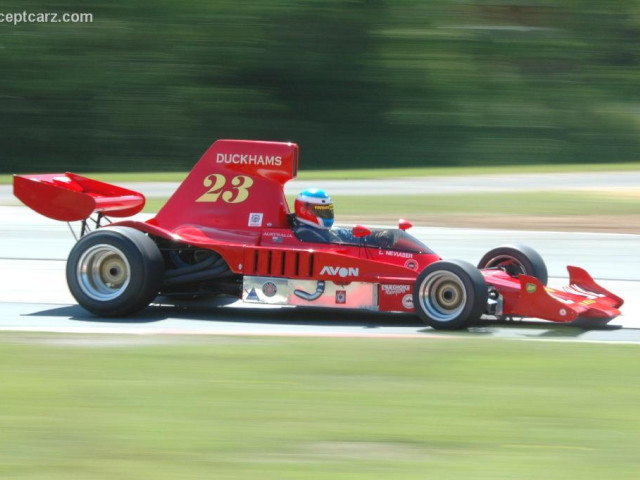 Lola T332 Formula 5000 фото