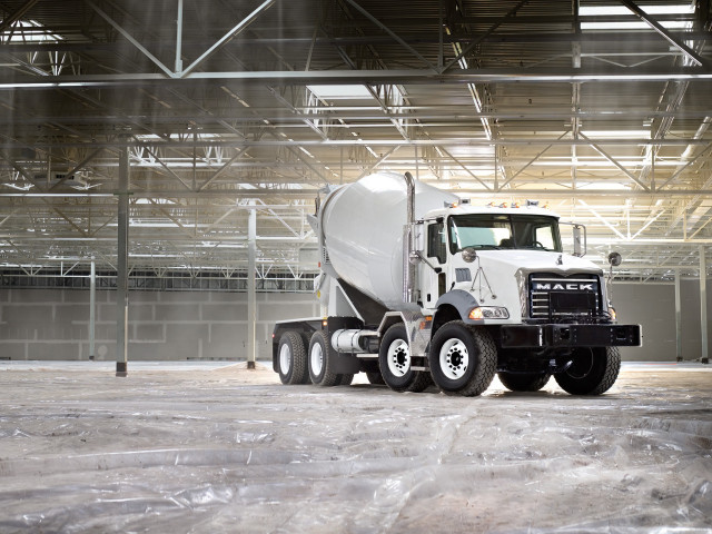 Mack Granite Series фото