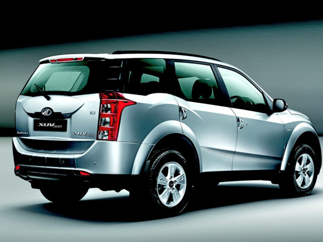 Mahindra XUV 500 фото