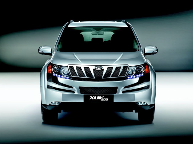 Mahindra XUV 500 фото