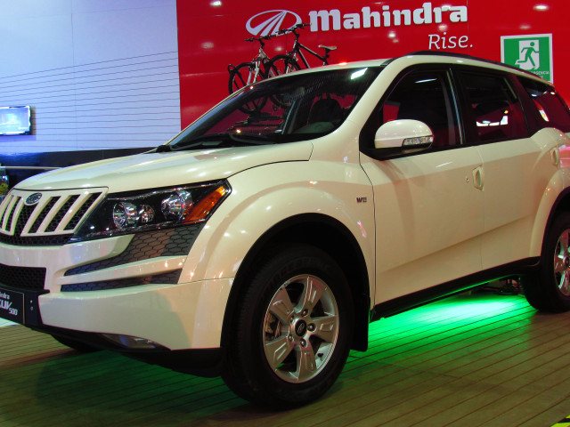 Mahindra XUV 500 фото