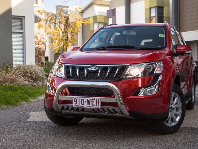 Mahindra XUV 500 фото