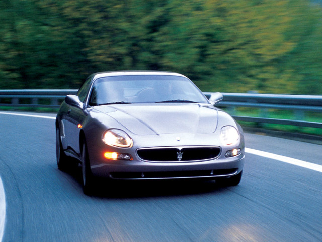 Maserati Coupe фото