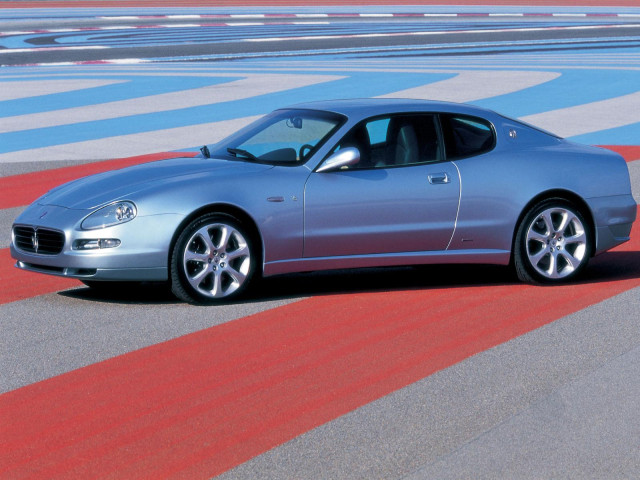 Maserati Coupe фото