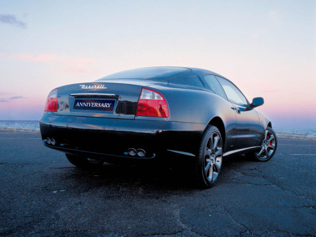 Maserati Coupe фото