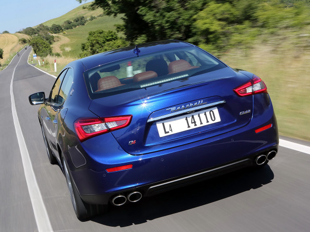 Maserati Ghibli фото