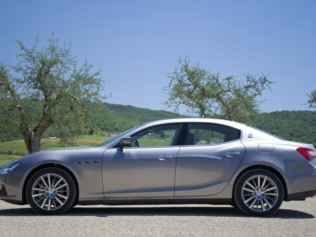 Maserati Ghibli фото