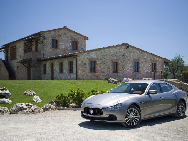 Maserati Ghibli фото