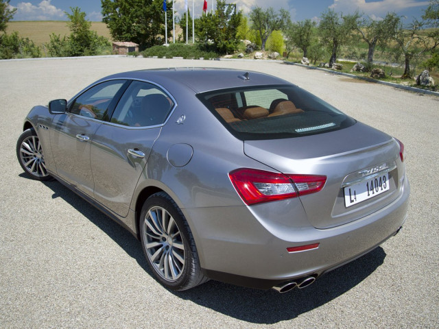 Maserati Ghibli фото