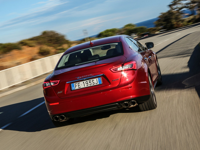 Maserati Ghibli фото