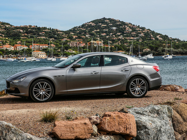 Maserati Ghibli фото