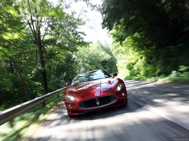 Maserati GranCabrio Sport фото