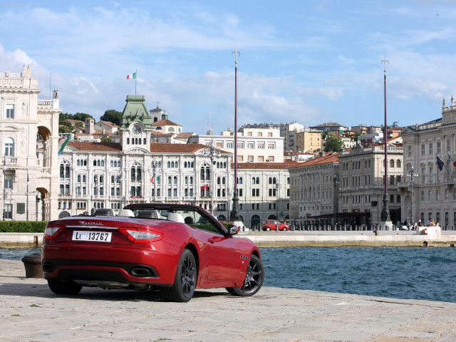 Maserati GranCabrio Sport фото