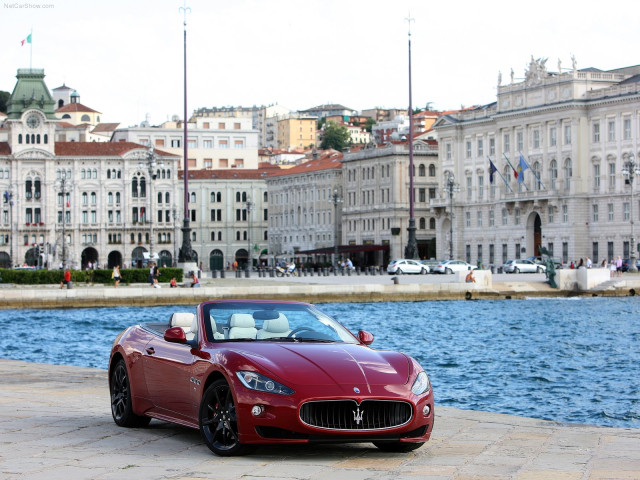 Maserati GranCabrio Sport фото