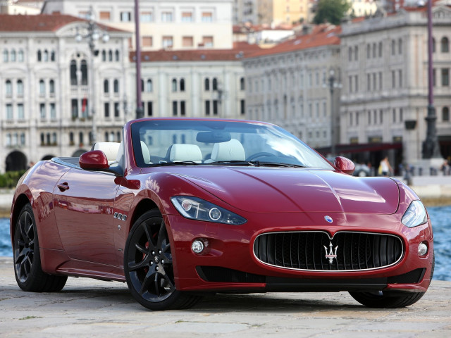 Maserati GranCabrio Sport фото