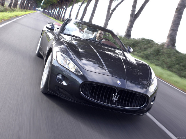 Maserati GranCabrio фото