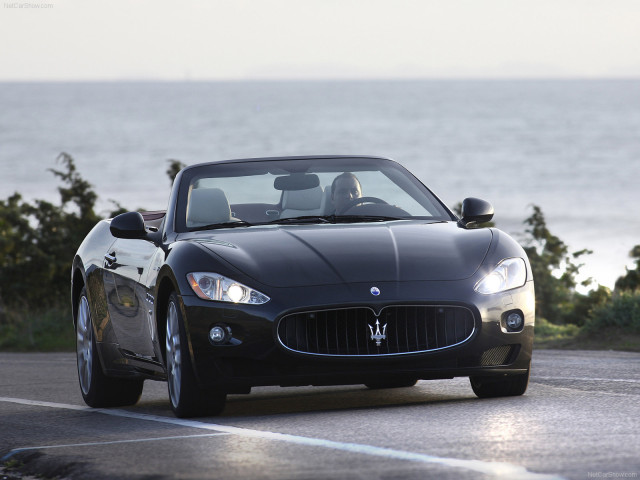 Maserati GranCabrio фото