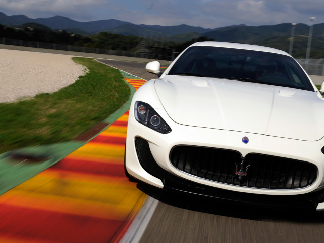 Maserati GranTurismo MC Stradale фото