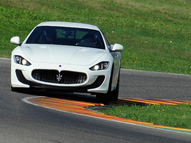 Maserati GranTurismo MC Stradale фото