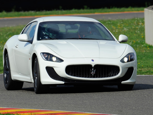 Maserati GranTurismo MC Stradale фото