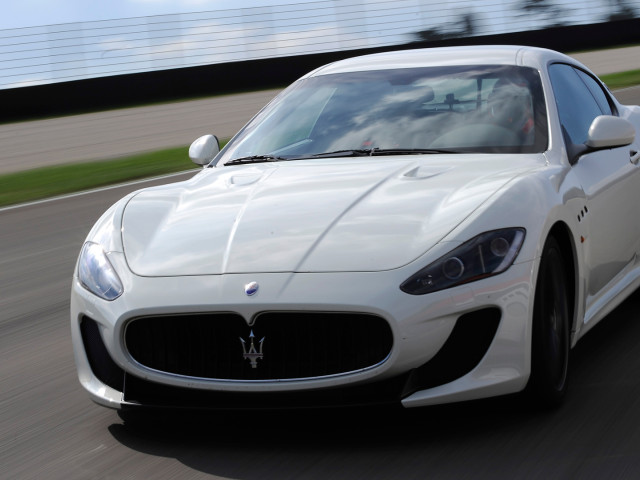 Maserati GranTurismo MC Stradale фото