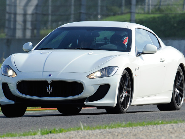 Maserati GranTurismo MC Stradale фото