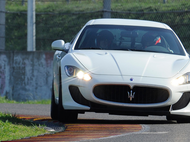 Maserati GranTurismo MC Stradale фото