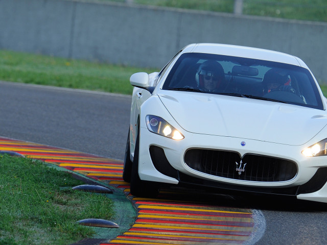 Maserati GranTurismo MC Stradale фото