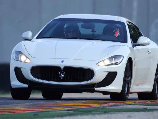 Maserati GranTurismo MC Stradale фото