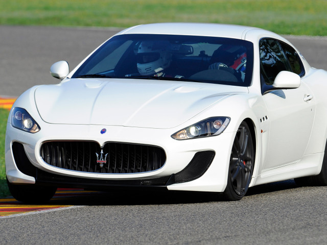 Maserati GranTurismo MC Stradale фото