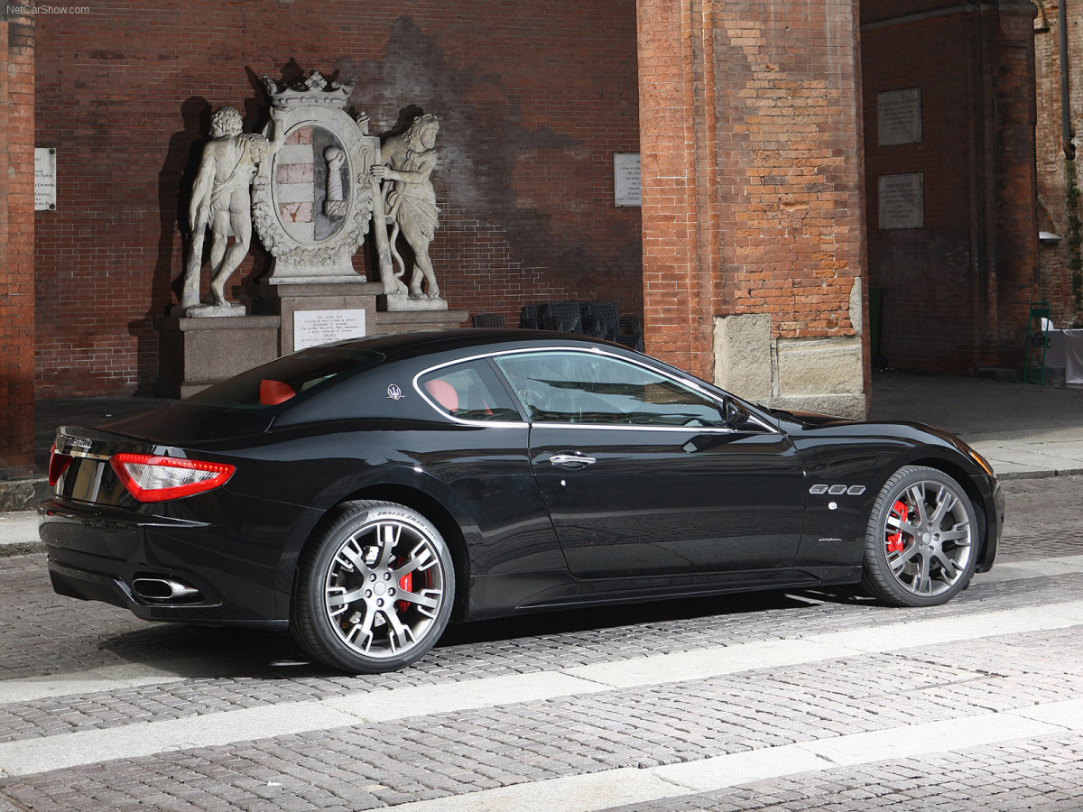 Maserati GranTurismo S фото 56258